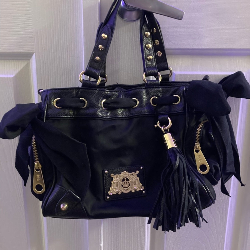 Juicy Couture black medium size purse